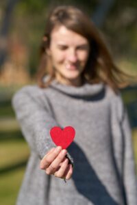 valentine's day, beautiful wallpaper, love, celebration, february, romance, romantic, symbol, feeling, anniversary, color, woman, male, couple, relationship, happiness, present, background, marriage, holiday, red, box, youth, model, iphone wallpaper